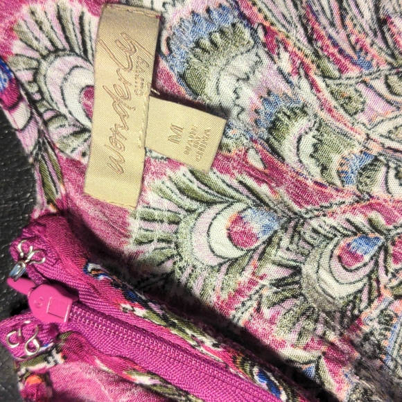 Wonderly Romper. Medium - Picture 4 of 4